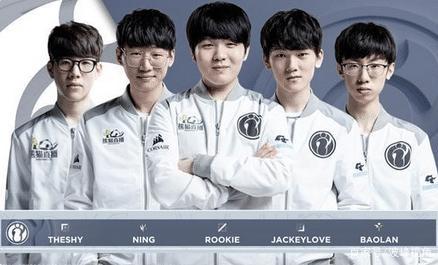 的中小学生 的中小学生